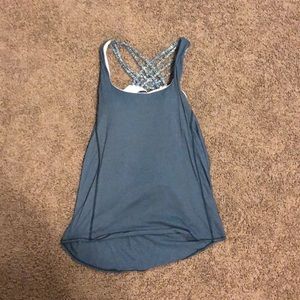 Lululemon workout tank!